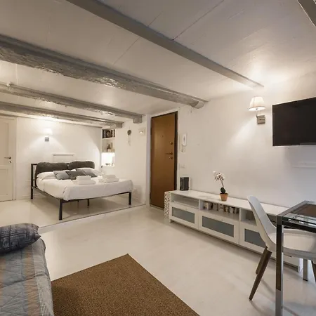 Lovely Nest By Mmega * Florence